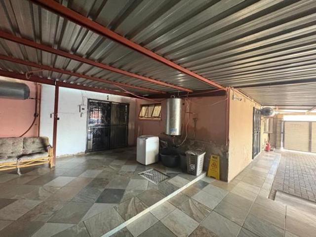 3 Bedroom House in De Beers