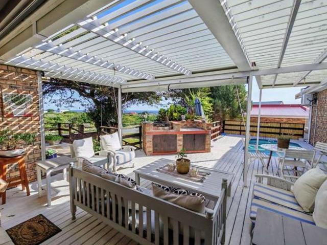 3 Bedroom House in De Kelders