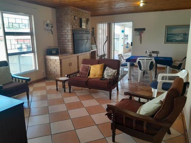 3 Bedroom House in De Kelders