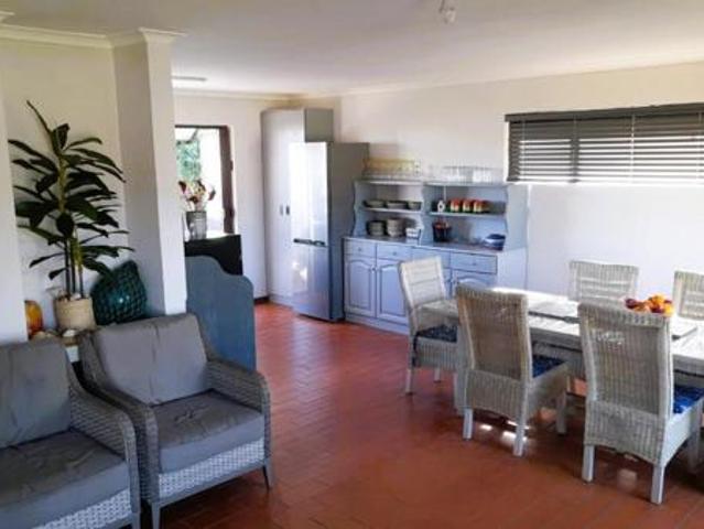 3 Bedroom House in De Kelders