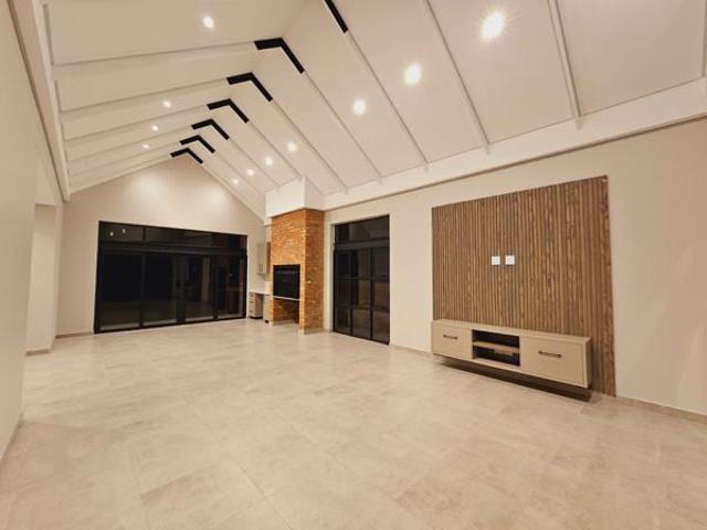 3 Bedroom House in De Land Estate