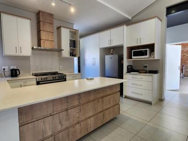 3 Bedroom House in De Land Estate