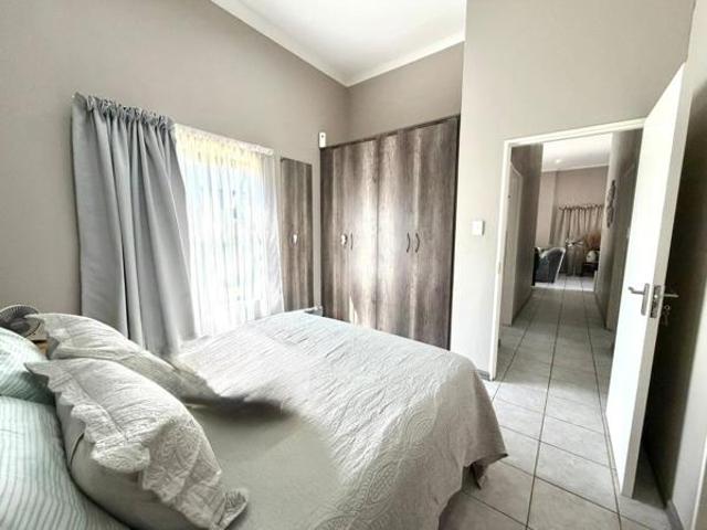 3 Bedroom House in De Land Estate