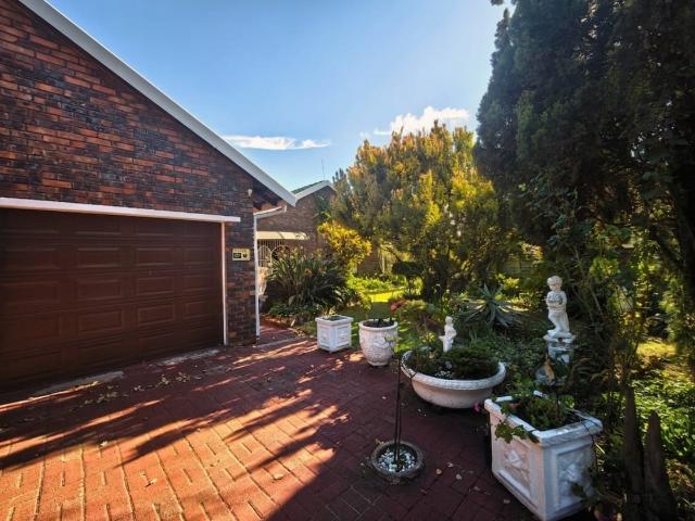 3 Bedroom House in Del Judor