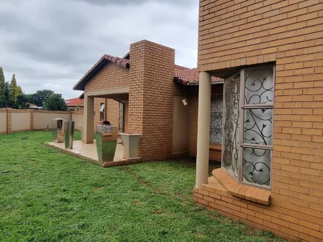 3 Bedroom House in Delmas