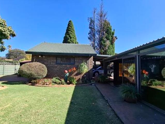 3 Bedroom House in Delmas