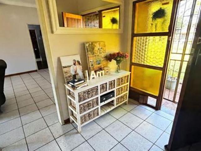 3 Bedroom House in Dennesig