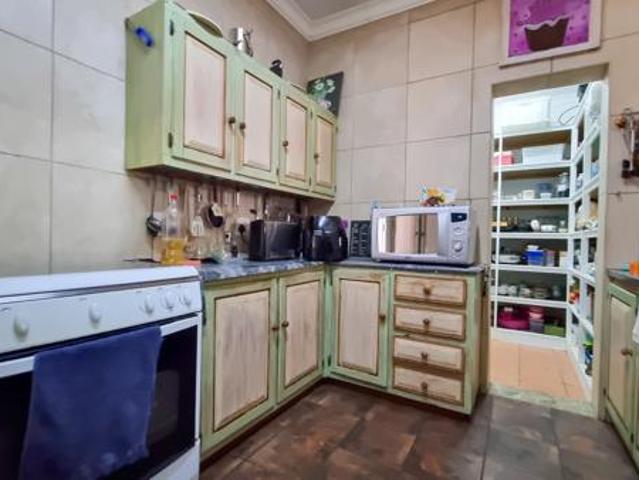 3 Bedroom House in Dennesig