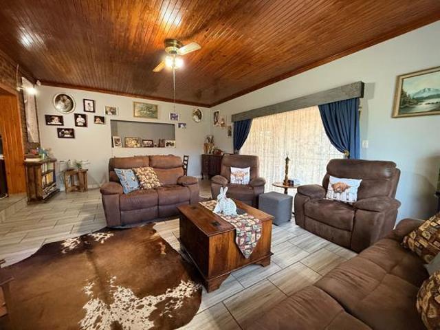 3 Bedroom House in Dennesig