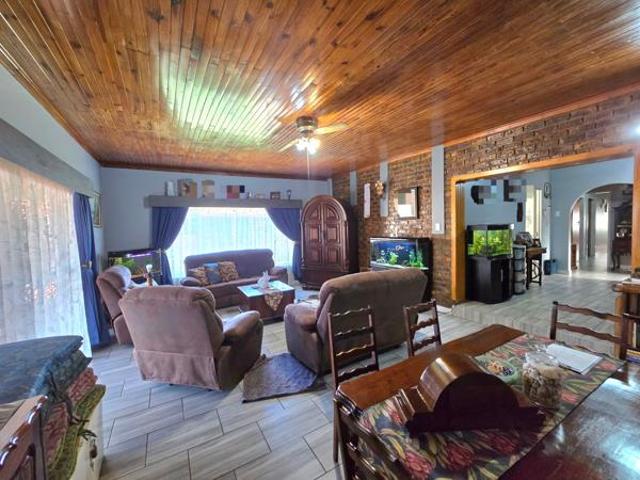 3 Bedroom House in Dennesig