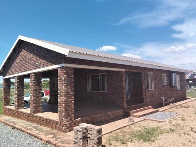 3 Bedroom House in Dibeng