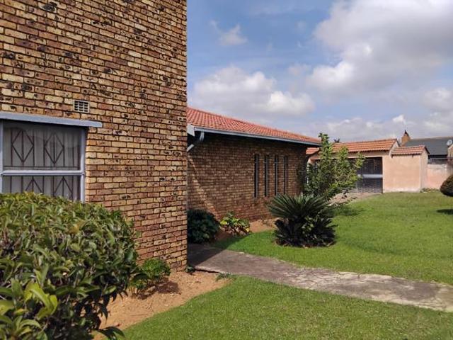 3 Bedroom House in Die Heuwel