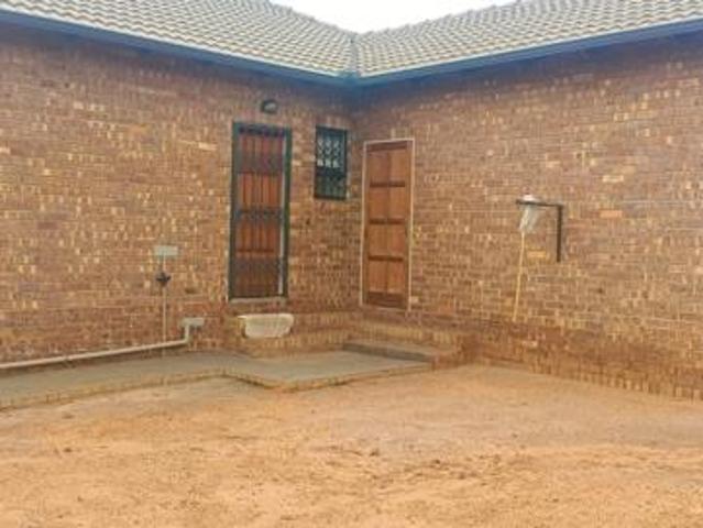 3 Bedroom House in Die Heuwel