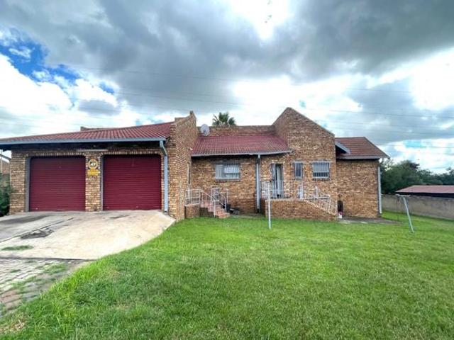 3 Bedroom House in Die Heuwel Ext 4
