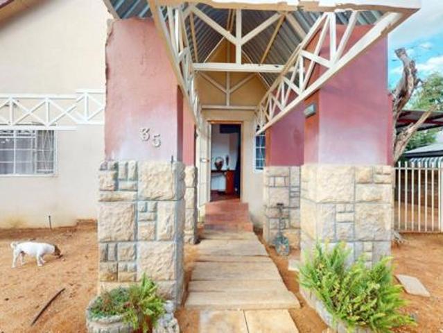 3 Bedroom House in Die Rand
