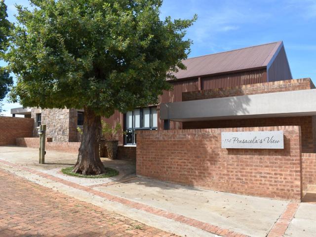 3 Bedroom House in Dullstroom