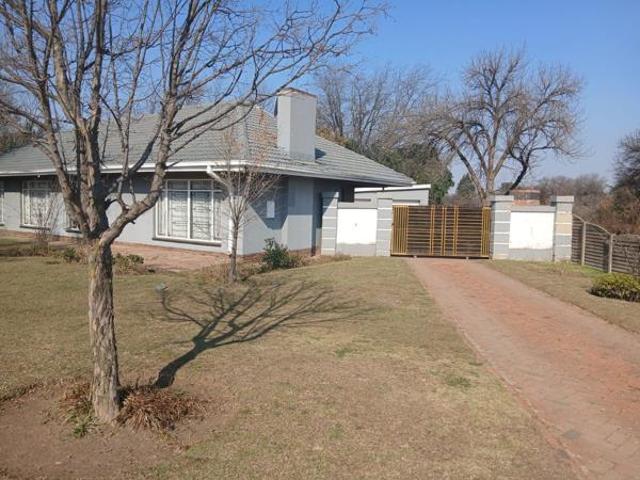 3 Bedroom House in Duncanville