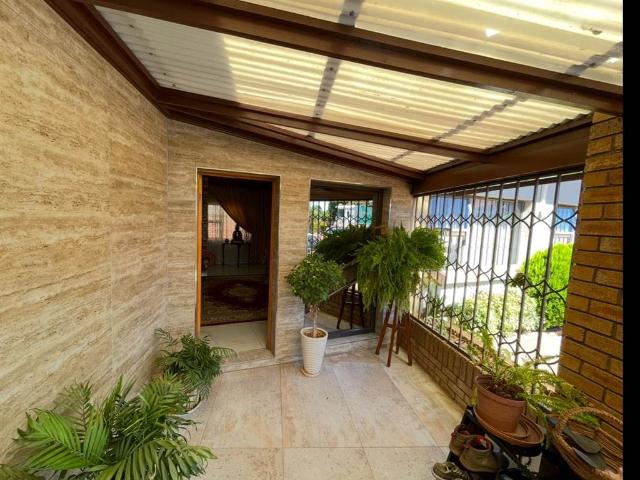 3 Bedroom House in Dundee