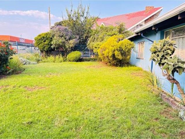 3 Bedroom House in Emalahleni Witbank Ext 8