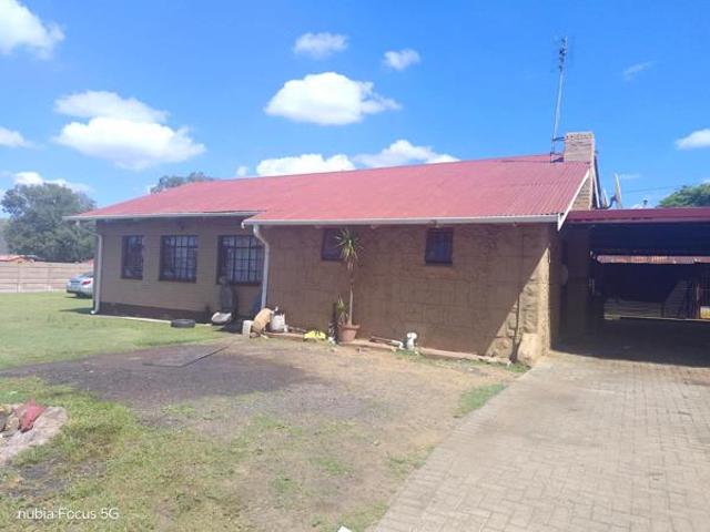 3 Bedroom House in Emalahleni Witbank Ext 8