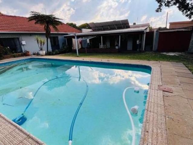 3 Bedroom House in Emalahleni Witbank Ext 8