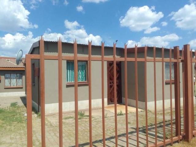 3 Bedroom House in Embalenhle