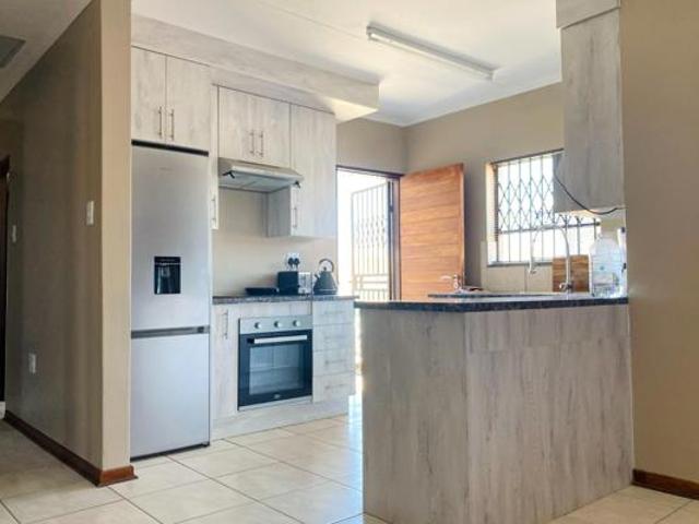 3 Bedroom House in Emdo Park