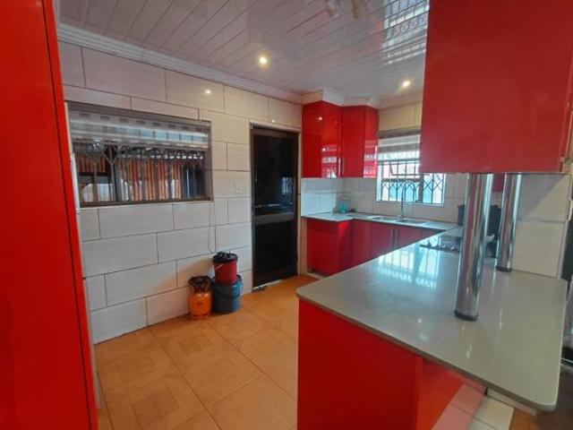 3 Bedroom House in Emdo Park