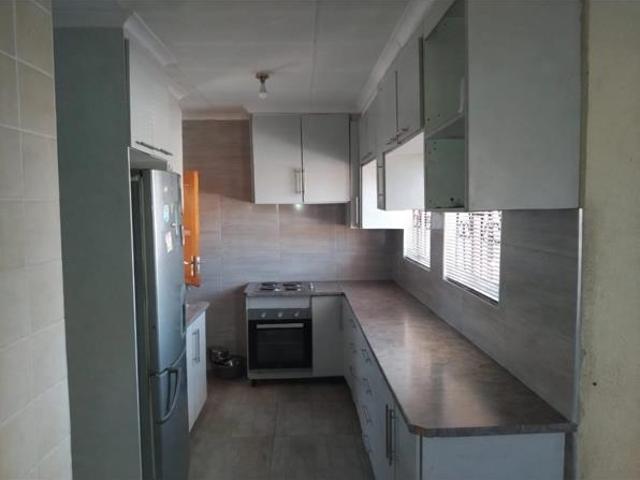 3 Bedroom House in Emdo Park