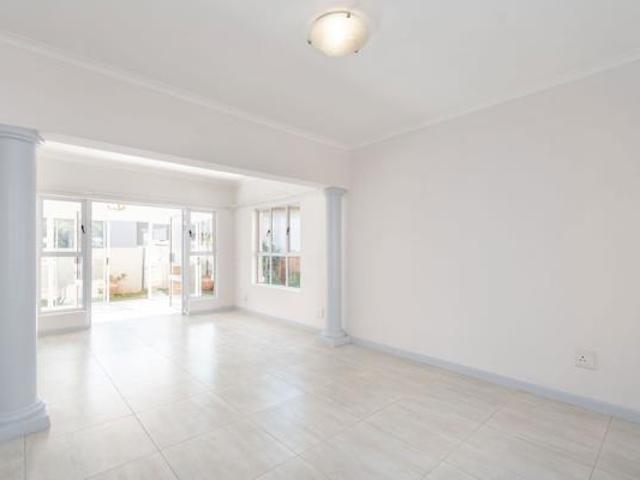 3 Bedroom House in Eagle Canyon Golf Estate