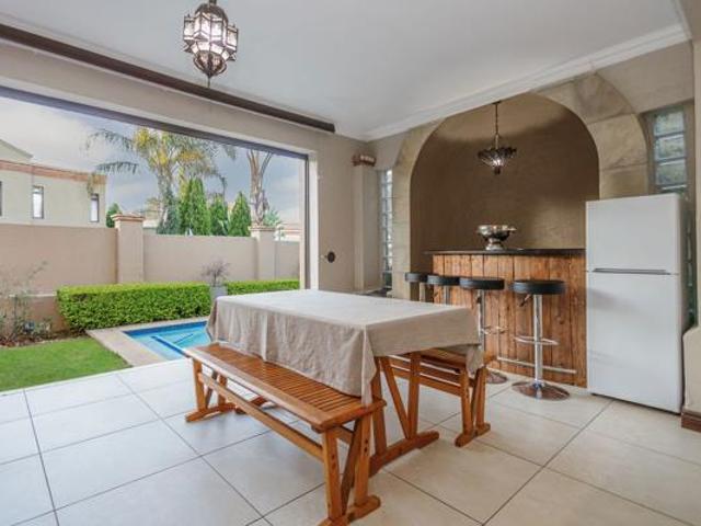 3 Bedroom House in Eagle Canyon Golf Estate