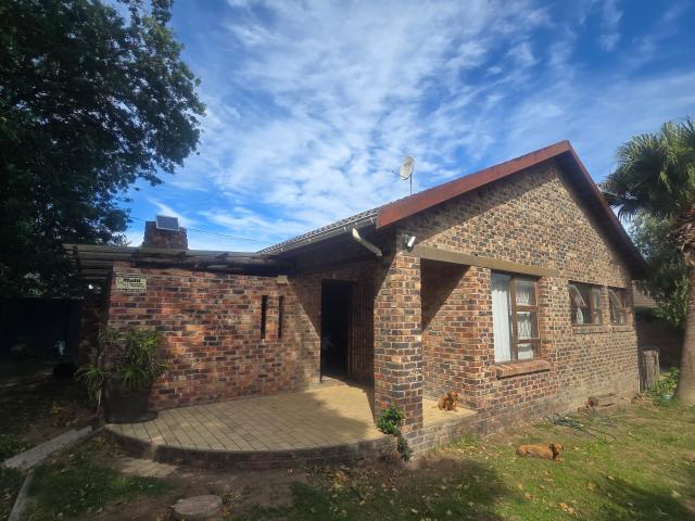 3 Bedroom House in East Bank