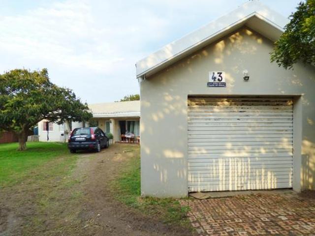3 Bedroom House in East Bank