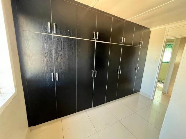 3 Bedroom House in Eastbury
