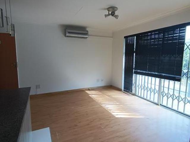 3 Bedroom House in Eastbury