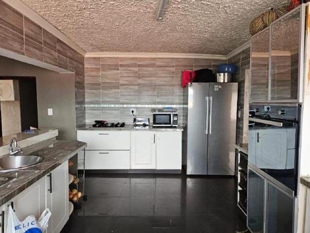 3 Bedroom House in Eastwood
