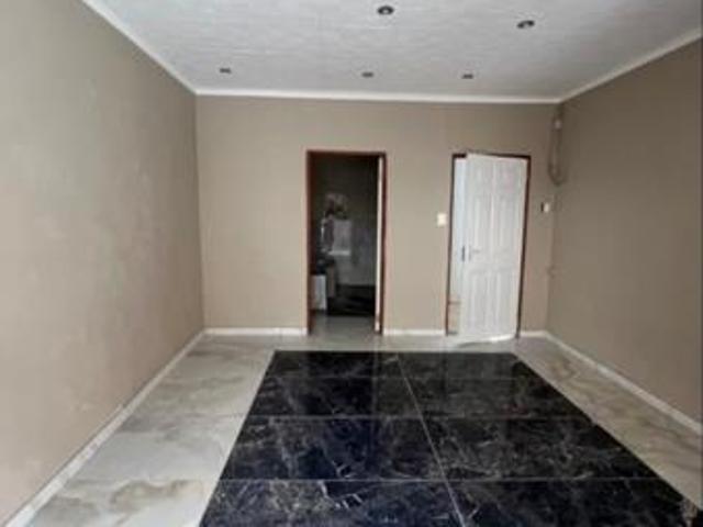 3 Bedroom House in Edleen