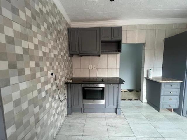 3 Bedroom House in Edleen