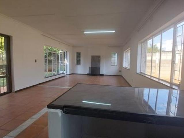 3 Bedroom House in Edleen