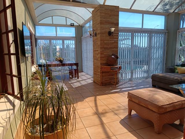 3 Bedroom House in Eikepark