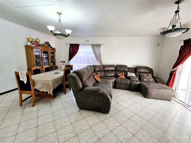 3 Bedroom House in Elti Villas