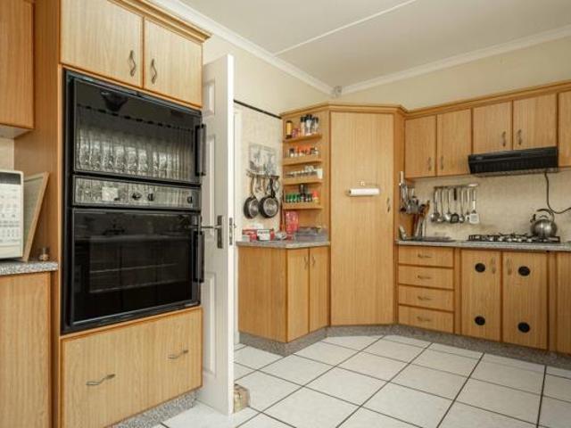 3 Bedroom House in Elysium