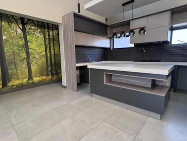 3 Bedroom House in El Toro Park