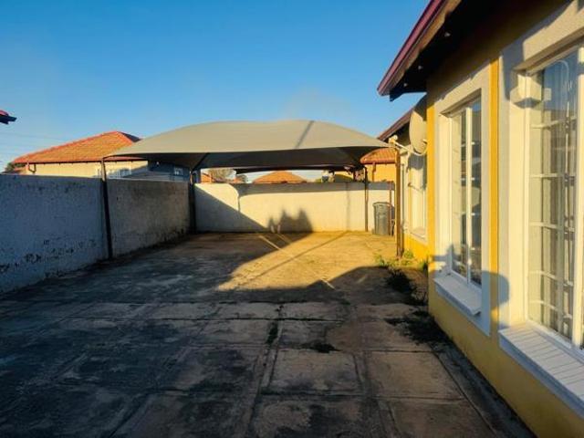 3 Bedroom House in Elandspoort