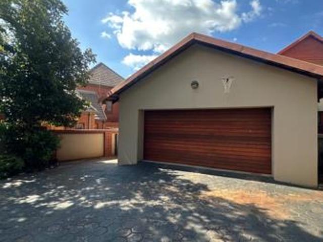 3 Bedroom House in Eldo Glen