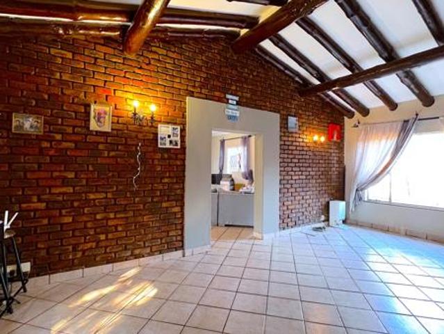 3 Bedroom House in Eldoraigne