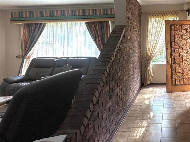 3 Bedroom House in Eldoraigne
