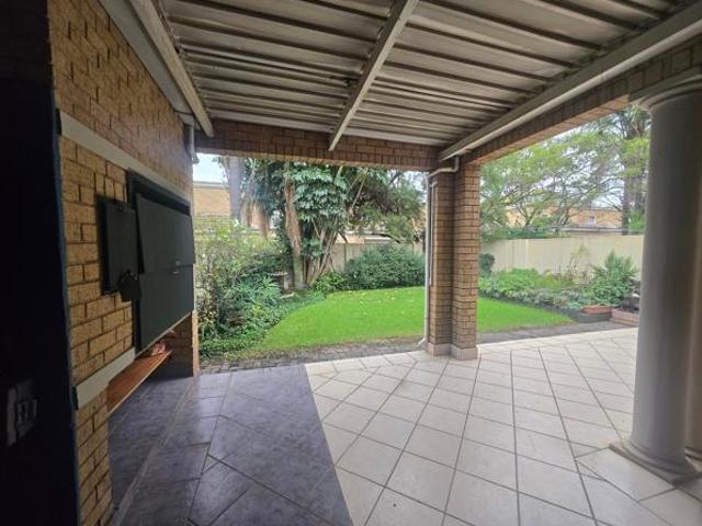 3 Bedroom House in Eldoraigne