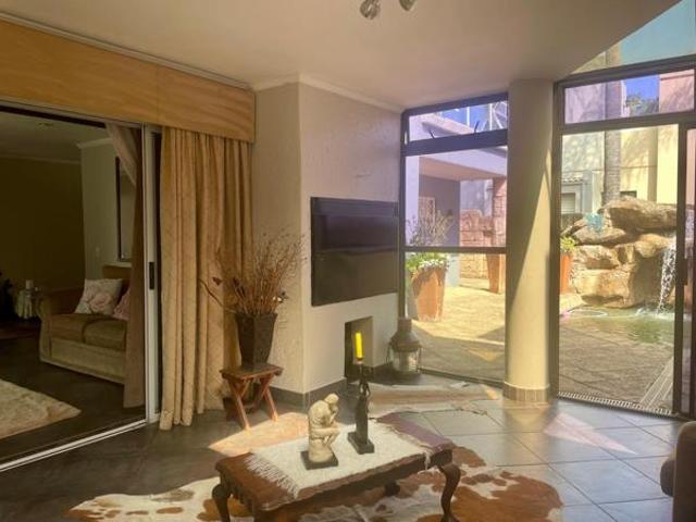 3 Bedroom House in Eldoraigne