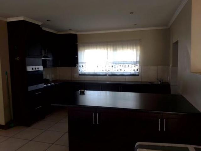 3 Bedroom House in Eldorette